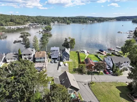 24 Shore Rd, Lake Hopatcong, NJ 07849