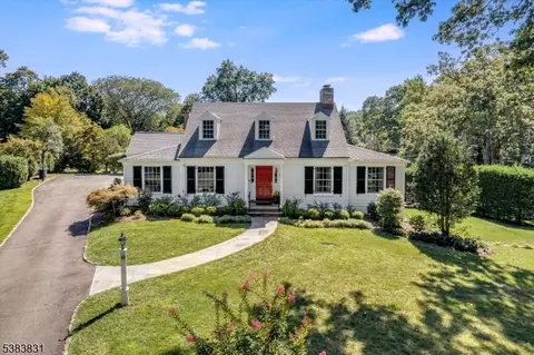 32 Wells Ln, Short Hills, NJ 07078