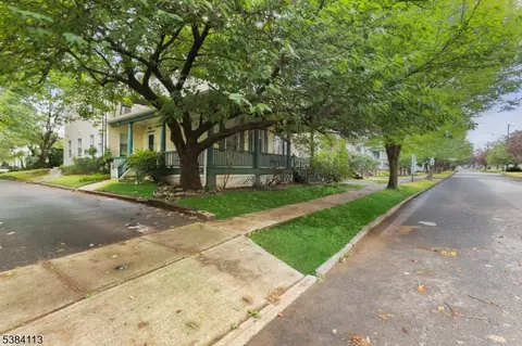 380 Seminary Ave, Rahway, NJ 07065