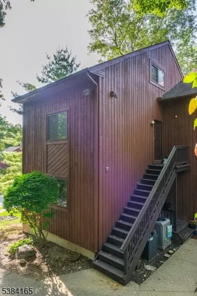 3 Augusta Dr UNIT 8, Vernon, NJ 07462