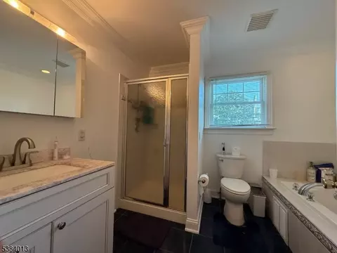 531 Harris Ave, Middlesex, NJ 08846 photo 3