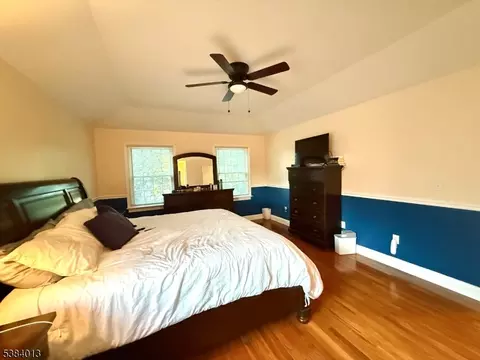 531 Harris Ave, Middlesex, NJ 08846 photo 4