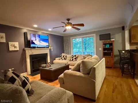 531 Harris Ave, Middlesex, NJ 08846 photo 12