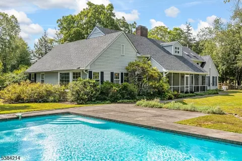 325 Mountain View Rd, Skillman, NJ 08558