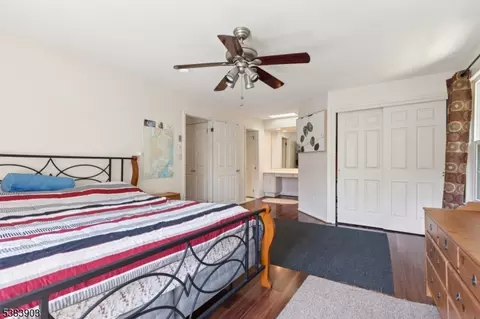 3606 Spring Brook Dr, Edison, NJ 08820 photo 18
