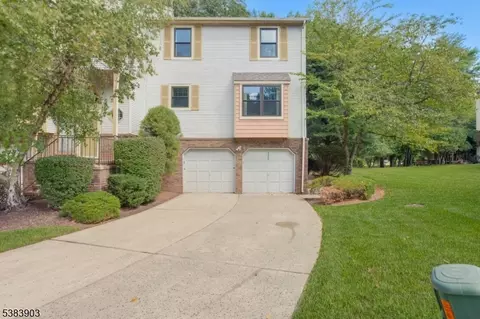 3606 Spring Brook Dr, Edison, NJ 08820 photo 2
