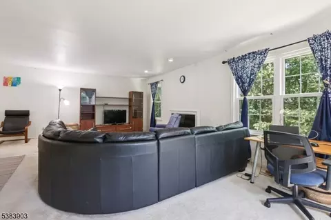 3606 Spring Brook Dr, Edison, NJ 08820 photo 7