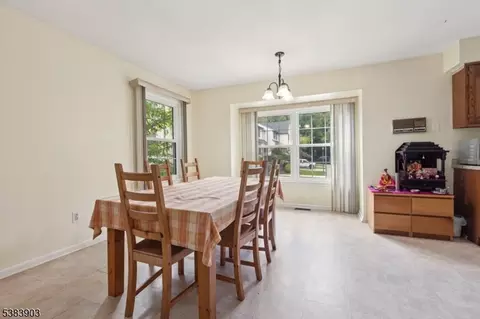 3606 Spring Brook Dr, Edison, NJ 08820 photo 11