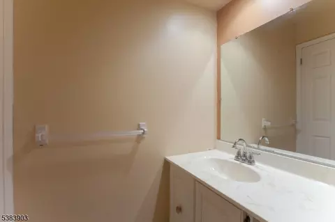 3606 Spring Brook Dr, Edison, NJ 08820 photo 24