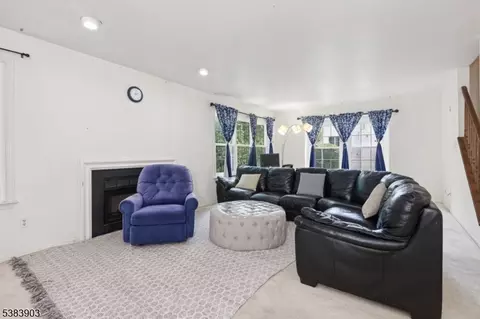 3606 Spring Brook Dr, Edison, NJ 08820 photo 5