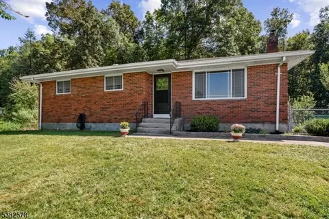 48 Clove Rd, Montague, NJ 07827