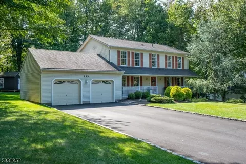 335 S Morris St, Randolph, NJ 07869
