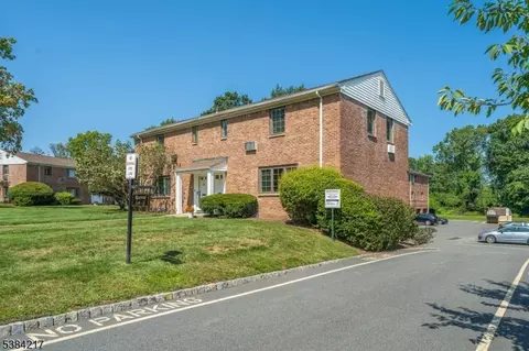 85 Troy Dr # B, Springfield, NJ 07081 photo 2