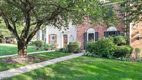 47 Woodward Ln Ondo, Basking Ridge, NJ 07920