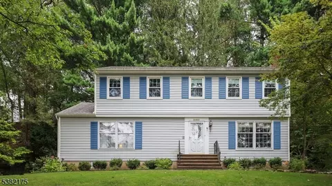 1085 Sylvan Ln, Mountainside, NJ 07092