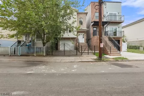 79 Norwood St, Newark, NJ 07106