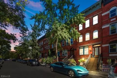 22 Monticello Ave, Jersey City, NJ 07304