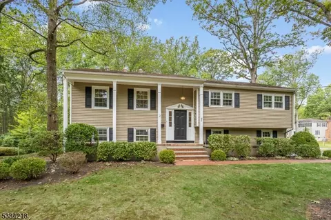 2 Hadley Way, Morristown, NJ 07960