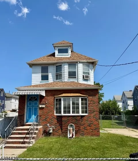 1069 Fanny St, Elizabeth, NJ 07201