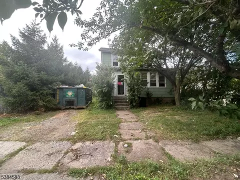 73 Main St, Belleville, NJ 07109