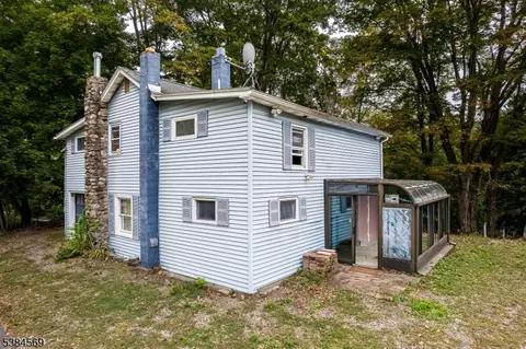 1 Park St, Belvidere, NJ 07823