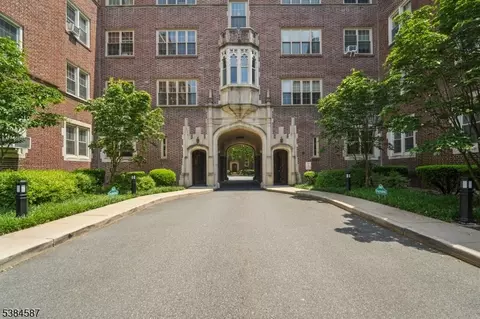 133 Summit Ave UNIT 25, Summit, NJ 07901
