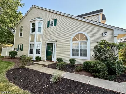 501 Reading Cir, Bridgewater, NJ 08807
