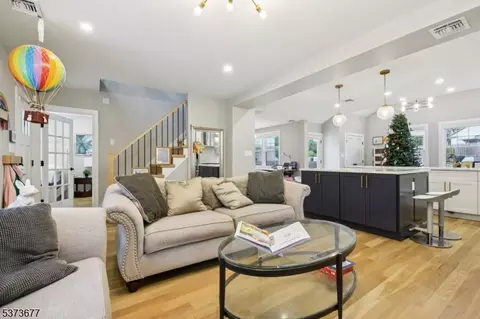 16 Edison Dr, Summit, NJ 07901 photo 6