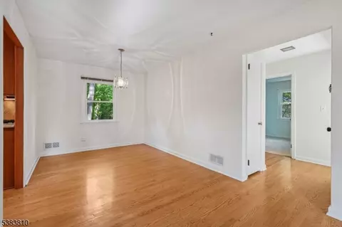 10 Hilltop Ter, Wayne, NJ 07470 photo 7