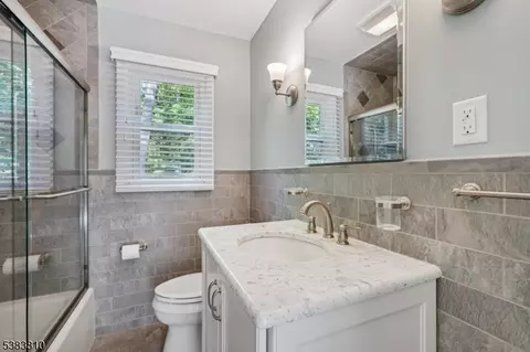 10 Hilltop Ter, Wayne, NJ 07470 photo 21