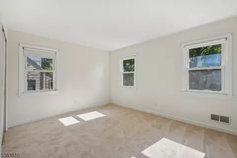 10 Hilltop Ter, Wayne, NJ 07470 photo 24