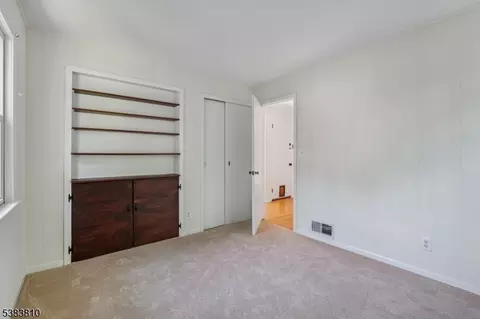 10 Hilltop Ter, Wayne, NJ 07470 photo 23