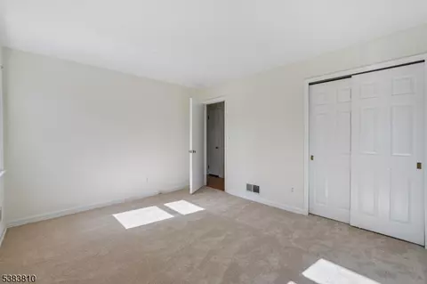 10 Hilltop Ter, Wayne, NJ 07470 photo 25