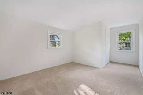 10 Hilltop Ter, Wayne, NJ 07470 photo 34