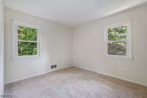 10 Hilltop Ter, Wayne, NJ 07470 photo 22