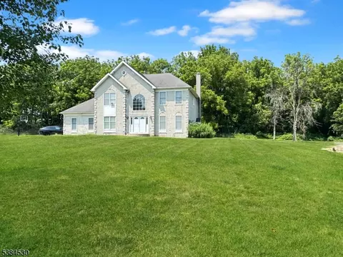109 Willever Way, Stewartsville, NJ 08886