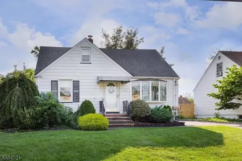 1228 Mayfair Dr, Rahway, NJ 07065