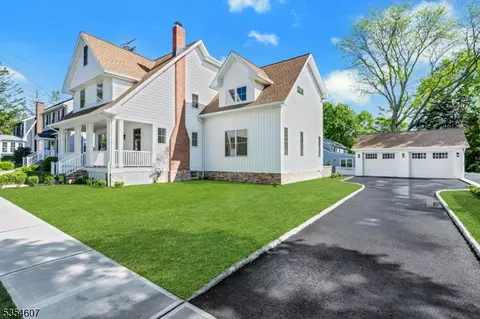 10 Garden Pl, Chatham, NJ 07928