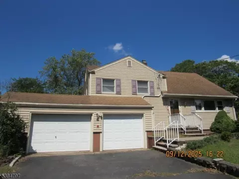 206 Overbrook Rd, Piscataway, NJ 08854