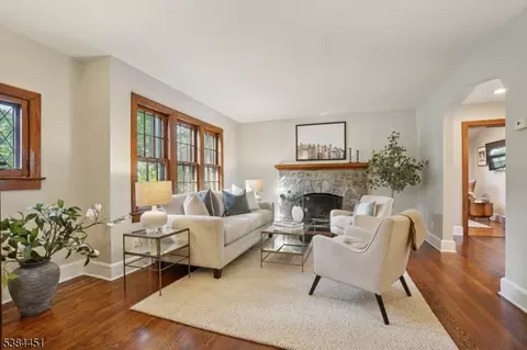 4 Midland Ter, Summit, NJ 07901 photo 3