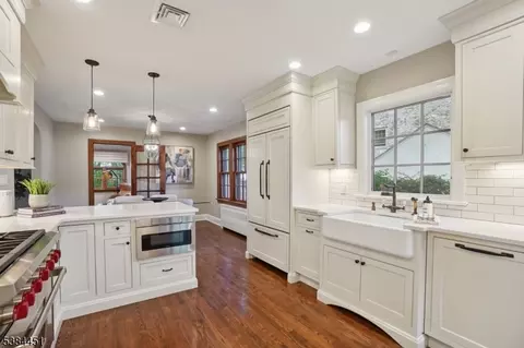 4 Midland Ter, Summit, NJ 07901 photo 11