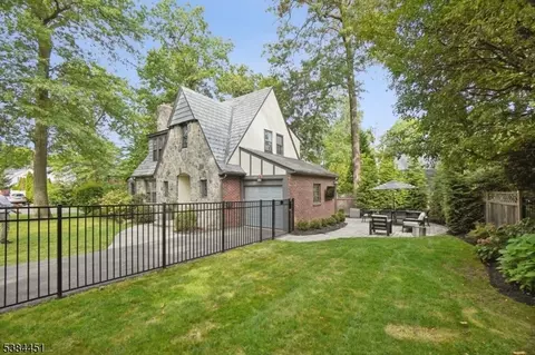 4 Midland Ter, Summit, NJ 07901 photo 28