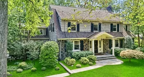 50 Grosvenor Rd, Short Hills, NJ 07078