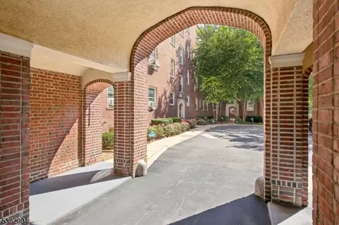 133 Summit Ave UNIT 40, Summit, NJ 07901 photo 6