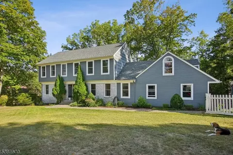 6 Alpine Dr, Morristown, NJ 07960