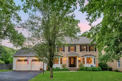 15 Maple St, Chatham, NJ 07928