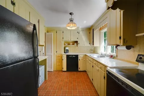 17 E Main St, Brookside, NJ 07926 photo 7