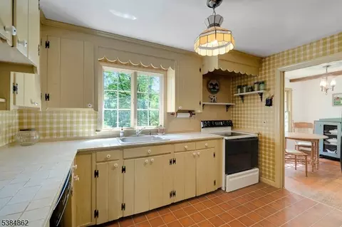 17 E Main St, Brookside, NJ 07926 photo 5