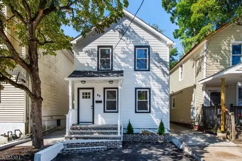 89 Arch St, Butler, NJ 07405