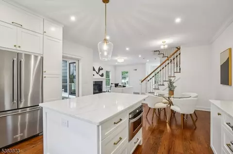 709 Springfield Ave UNIT 3, Summit, NJ 07901 photo 13